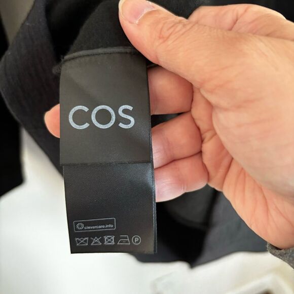 COS Women long sleeve crew neck little black dress with shoulder pads medium NWT - Picture 9 of 12